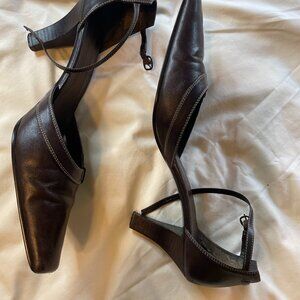 Bandolino BD Palella dark brown leather, Square toe shoe 3" Heel.